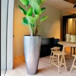 Pot de fleurs argenté pour décoration intérieure