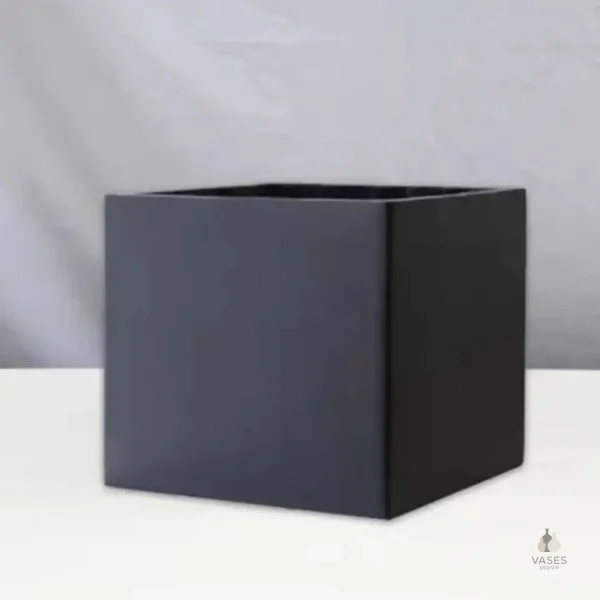 Carré pot de fleur au style contemporain