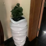 Vase intérieur spacieux pour plantes d'intérieur