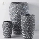 Pot de fleurs spacieux pour terrasse et balcon