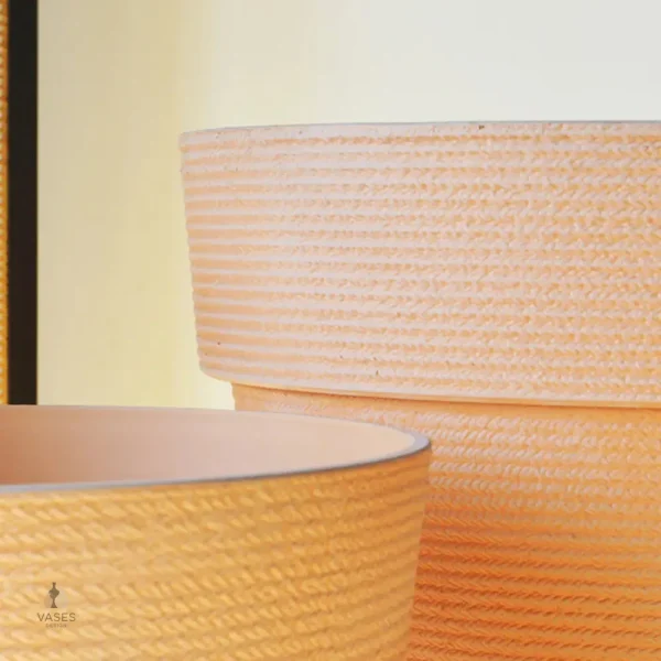 Pot de fleurs robuste pour extérieur en plastique