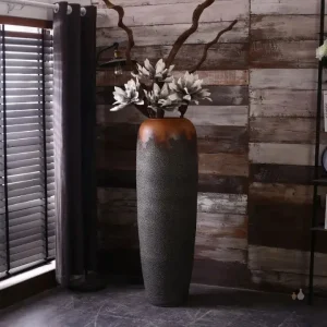 Grand vase élégant pour embellir un espace