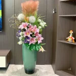 Vase design élégant pour les intérieurs contemporains