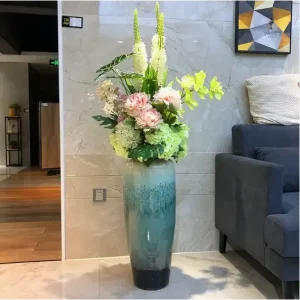 Vase décoratif au sol au style contemporain