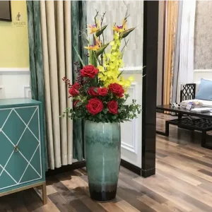 Vase à poser au sol au design épuré