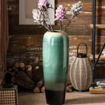 Grand vase design pour intérieur raffiné