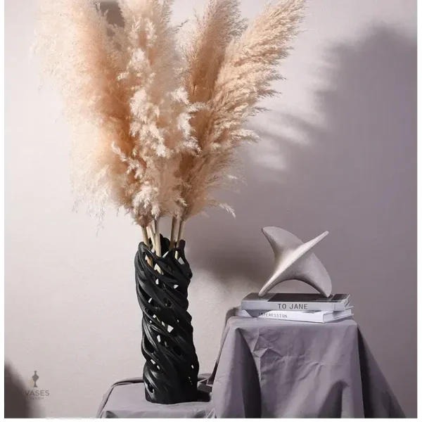 Vase décoratif pour intérieur avec fleurs séchées