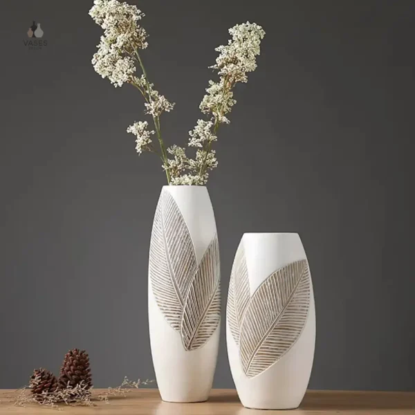Vase blanc minimaliste, ajout chic à votre espace