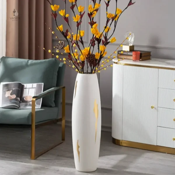 Vase décoratif grand format en blanc et or
