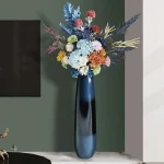 Vase décoratif bleu, style moderne et chic