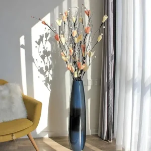 Grand vase en céramique, teinte bleue profonde
