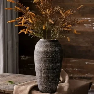 Vase décoratif en céramique, design moderne