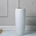 Vase en céramique large pour un effet saisissant