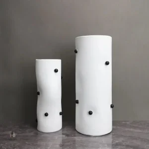 Vase moderne pour arrangements floraux stylés