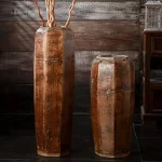 Grand vase à sol au design contemporain et épuré