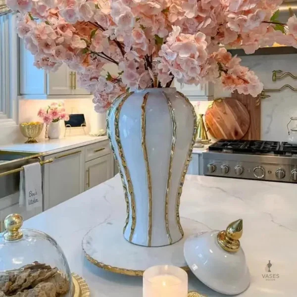 Vase décoratif en verre, pièce maîtresse de la décoration