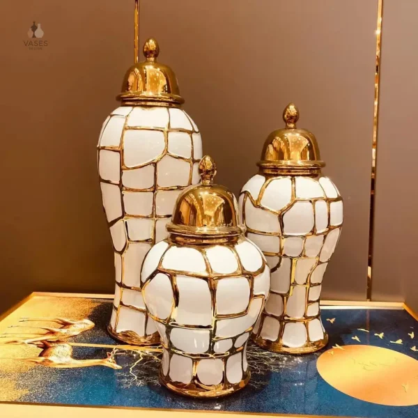 Grand vase pour une présentation florale impressionnante