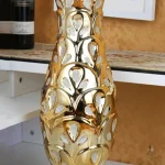 Grand vase décoratif doré, idéal pour bouquets et arrangements floraux