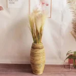 Vase haut en bois, style contemporain