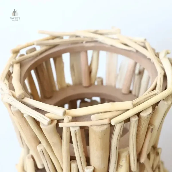 Grand vase en bois, pièce décorative moderne