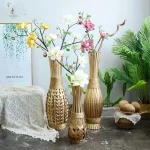 Grand vase en osier naturel