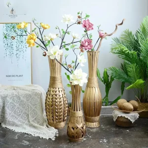 Grand vase en osier naturel