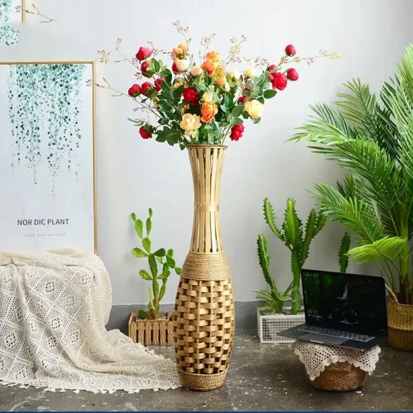 Vase en osier tressé pour décoration intérieure