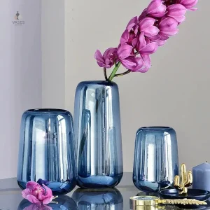 Vase en verre de grande taille, couleur bleue