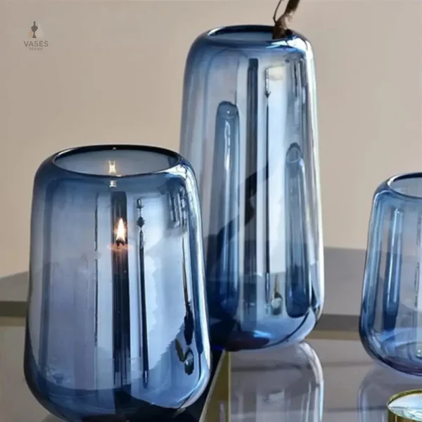 Vase bleu en verre, parfait pour bouquets