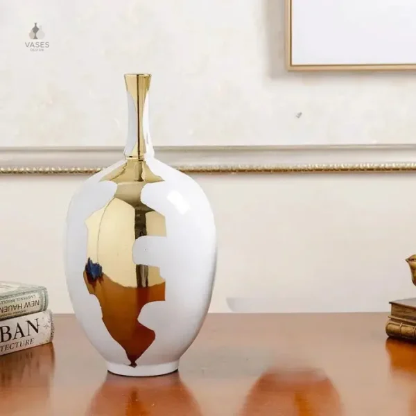 Vase design moderne pour intérieur chic