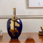 Vase décoratif aux lignes modernes