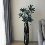 Grand vase noir élégant pour décoration intérieure