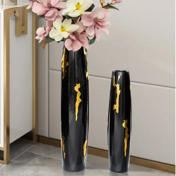 Vase noir moderne, ajout chic à votre espace