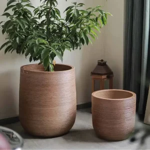 Gros pot de fleur décoratif en céramique