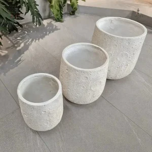 Vase de jardin design pour plantes généreuses