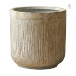 Élégant pot en ciment pour un style moderne et minimaliste