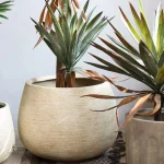 Pot décoratif en forme ronde pour jardin
