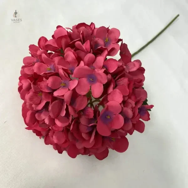 Hortensia en plastique pour un look naturel