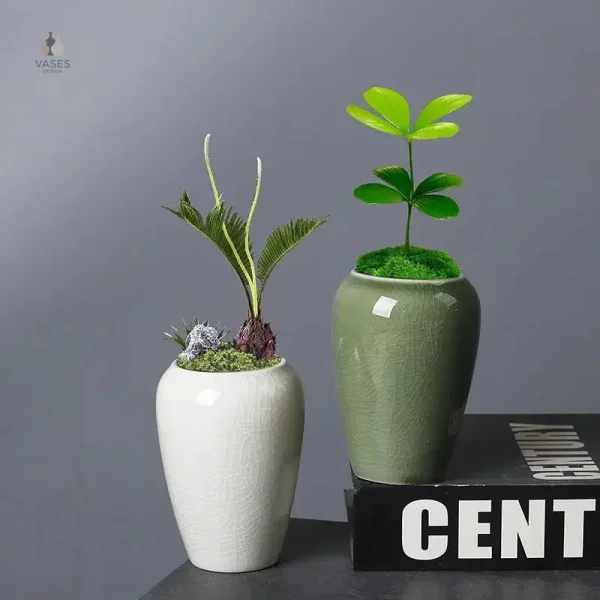 Vase en céramique pour petites fleurs et herbes