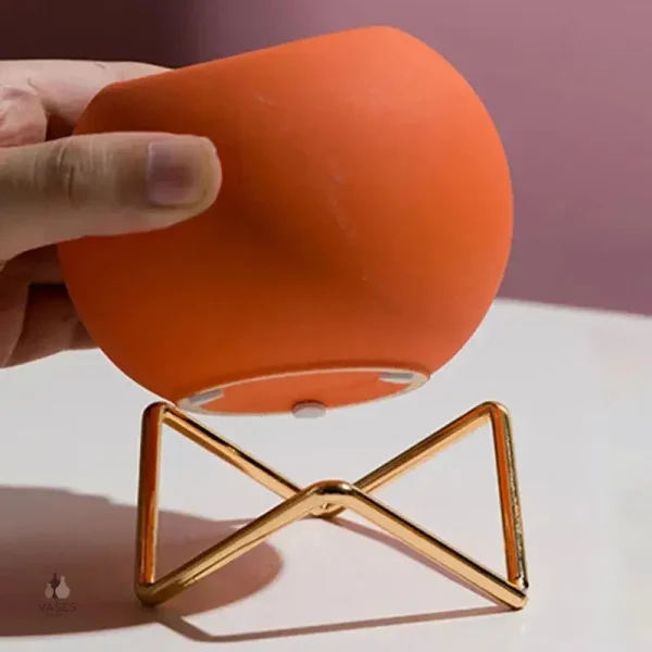 Vase en forme de boule, style minimaliste