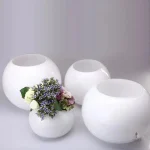 Accessoire déco : vase boule en verre pour un style moderne