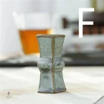 Vase céramique compact, parfait pour petits espaces