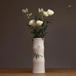 Vase chinois décoratif avec motifs raffinés