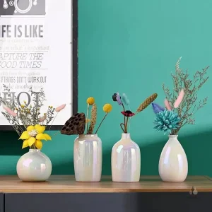 Petit vase coloré en céramique artisanale
