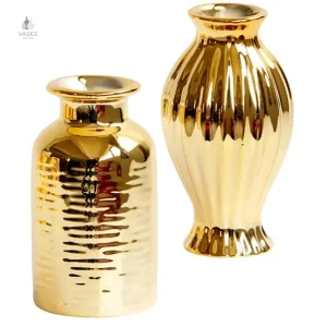 Vase doré chic, parfait pour des arrangements floraux