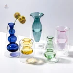 Vase en verre décoratif de petite taille