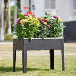 Petite jardinière sur pied pour embellir votre espace extérieur