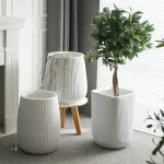 Pot de fleur blanc pour décoration intérieure