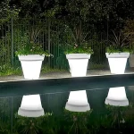 Pot de fleurs lumineux pour décoration extérieure
