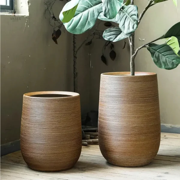 Pot de fleur robuste pour grandes plantes
